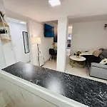 Apartment El Teatro Del Pilar *